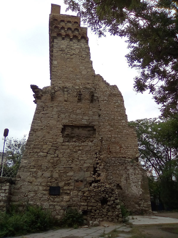 Крепость Кафа в Феодосии 